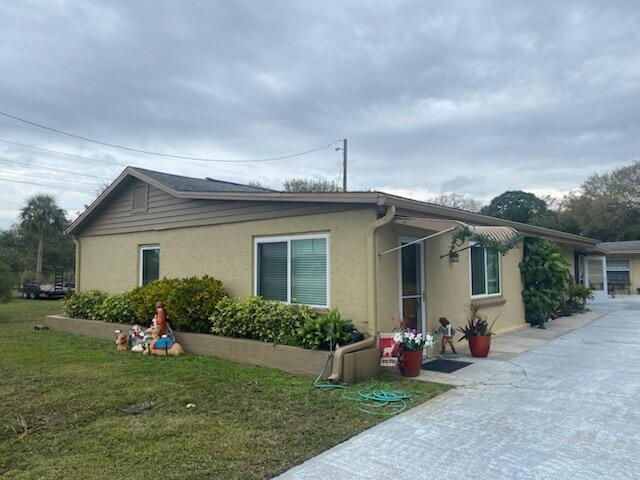 4321 Kirby Loop Road Fort Pierce, FL 34981 - Photo 3 of 19 beyc679bc50637ef6