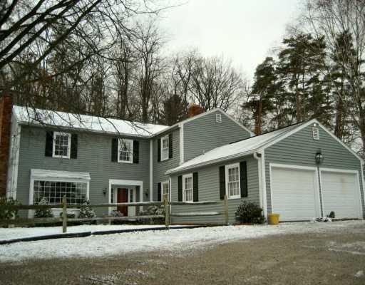 539 Sangree Road Pittsburgh, PA 15237 - Photo 1 of 8 Exterior Front.