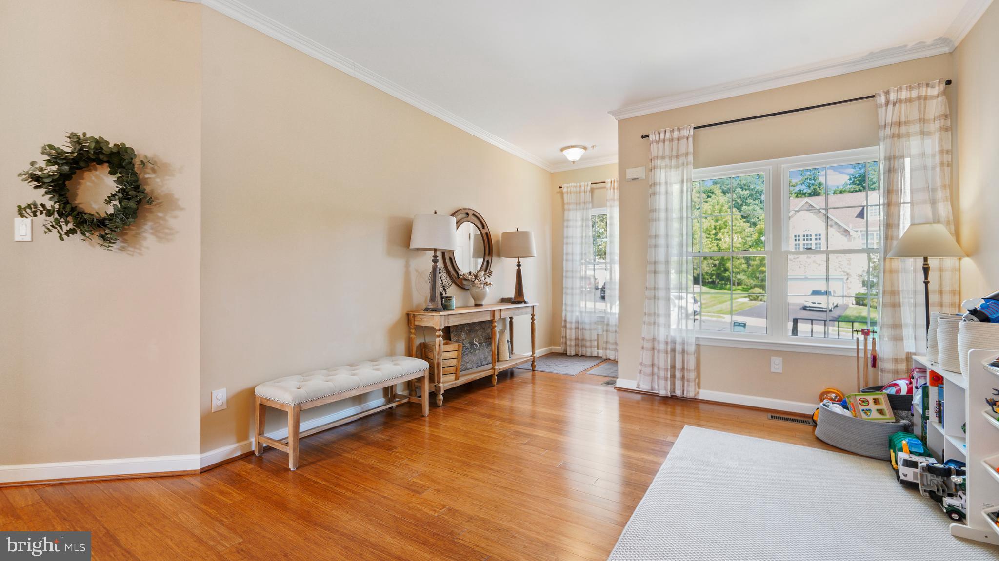 4547 Old Oak Road Doylestown, PA 18902 - Photo 2 of 26 Bright open entry