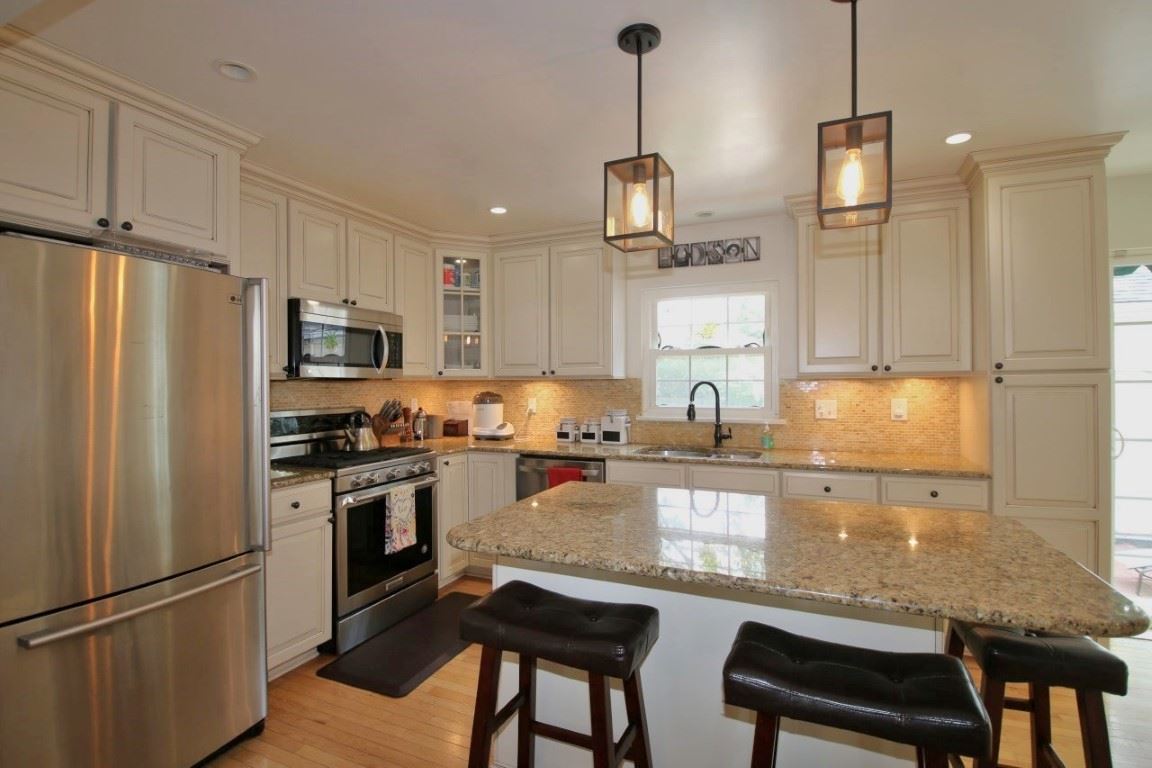 234 West Ridgemont Road Peoria, IL 61614 - Photo 8 of 36 Gallery Image 8