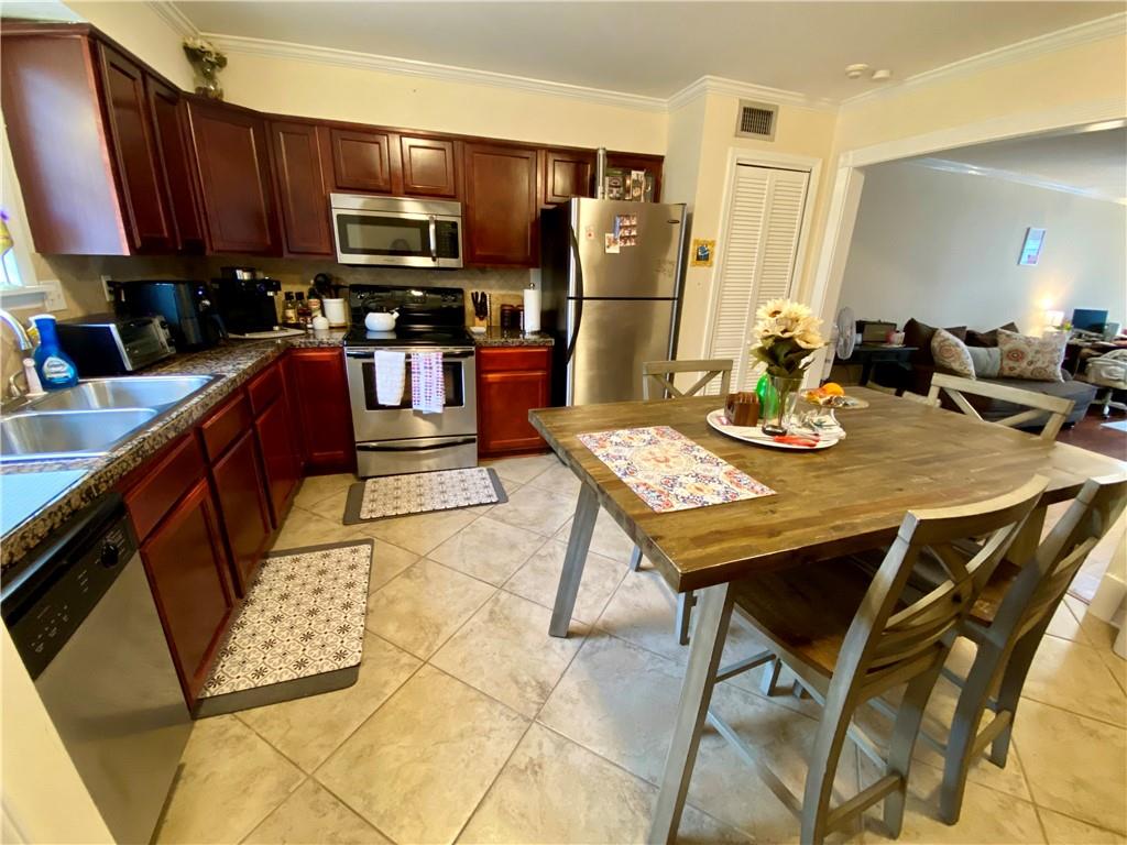 3013 Ridgelake Drive, Unit 218 Metairie, LA 70002 - Photo 5 of 18