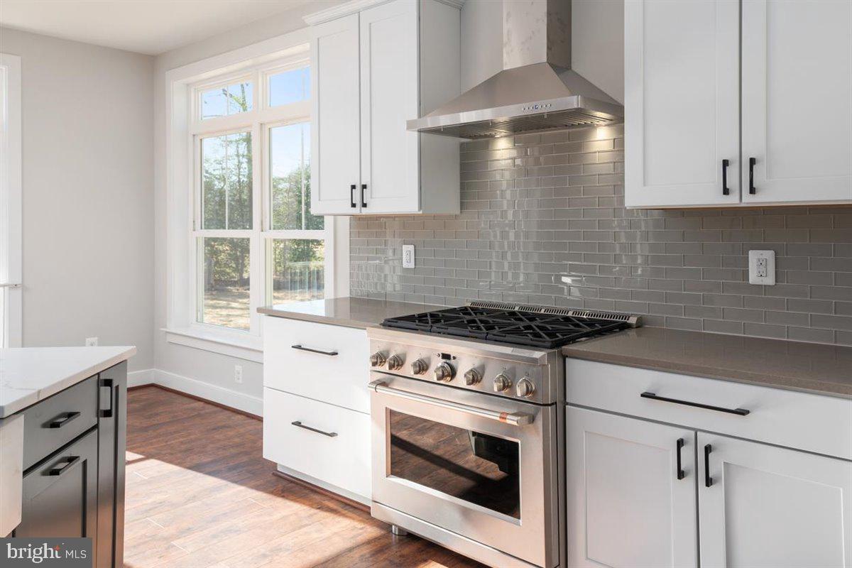 77 Magothy Beach Road Pasadena, MD 21122 - Photo 14 of 44