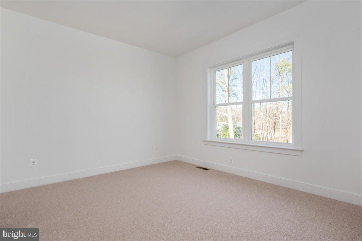 77 Magothy Beach Road Pasadena, MD 21122 - Photo 33 of 44 4th Becroom