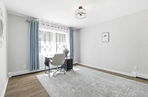 $949,000 | 127 Fairfax Avenue, Hawthorne, NY 10532