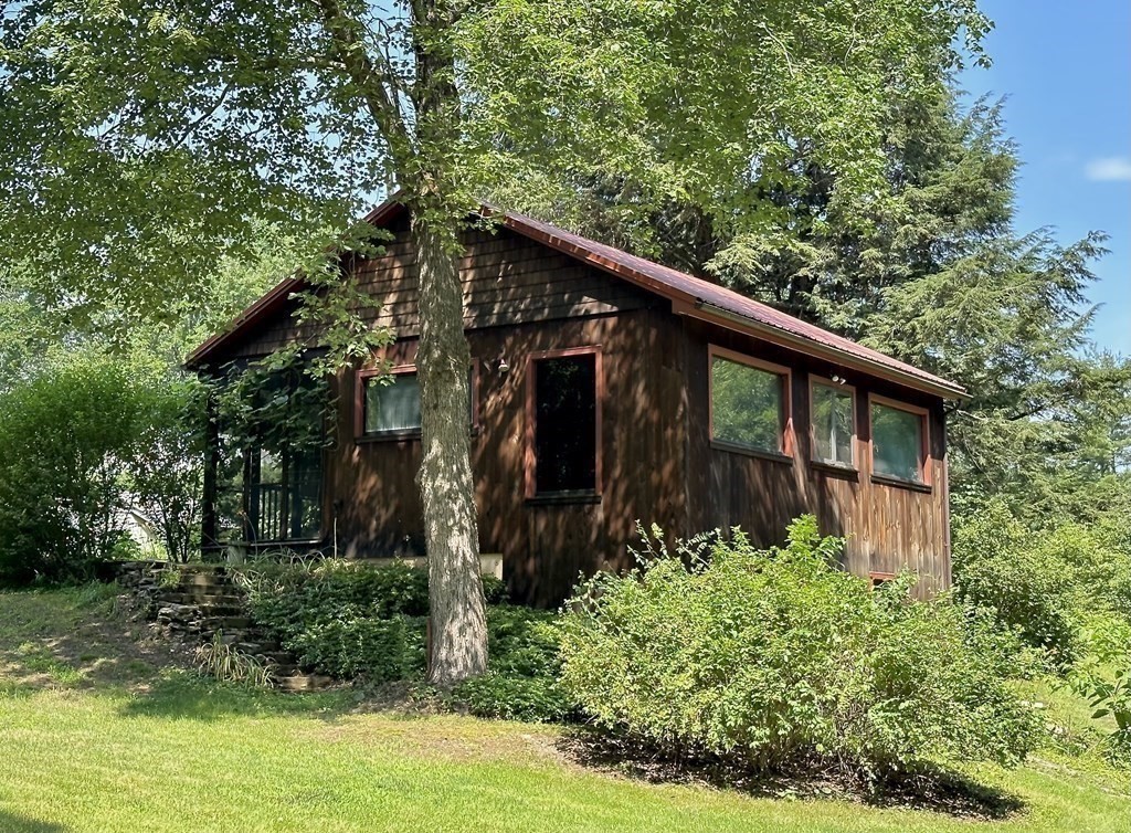47 North Farms Road Northampton, MA 01062 - Photo 4 of 42