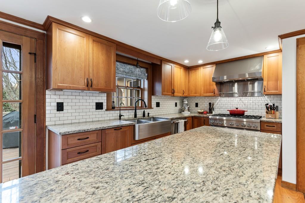 27 Hopestill Brown Road Sudbury, MA 01776 - Photo 8 of 42 Gallery Image 8