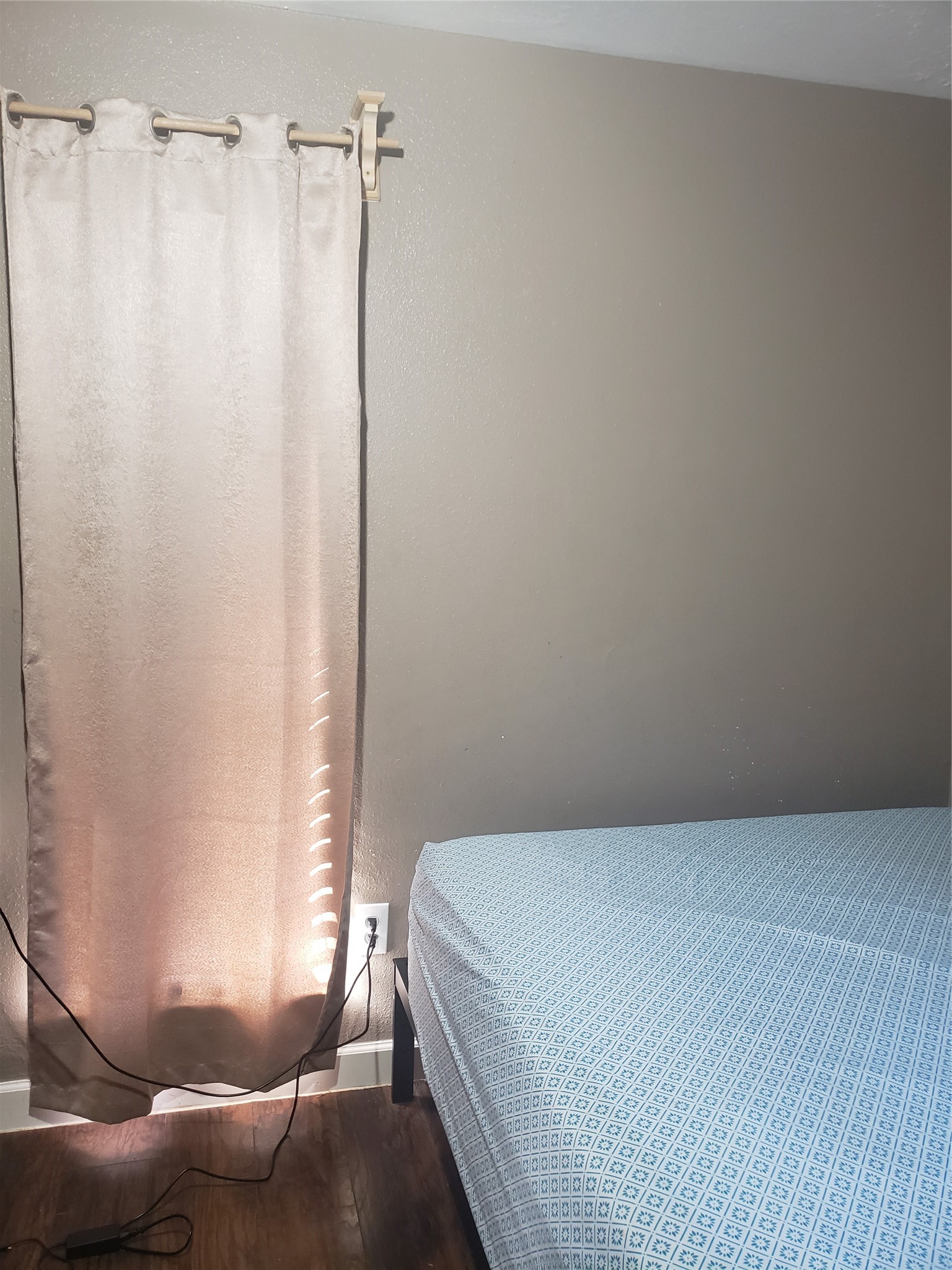 10710 Concho Street Houston, TX 77072 - Photo 11 of 14 Master bedroom