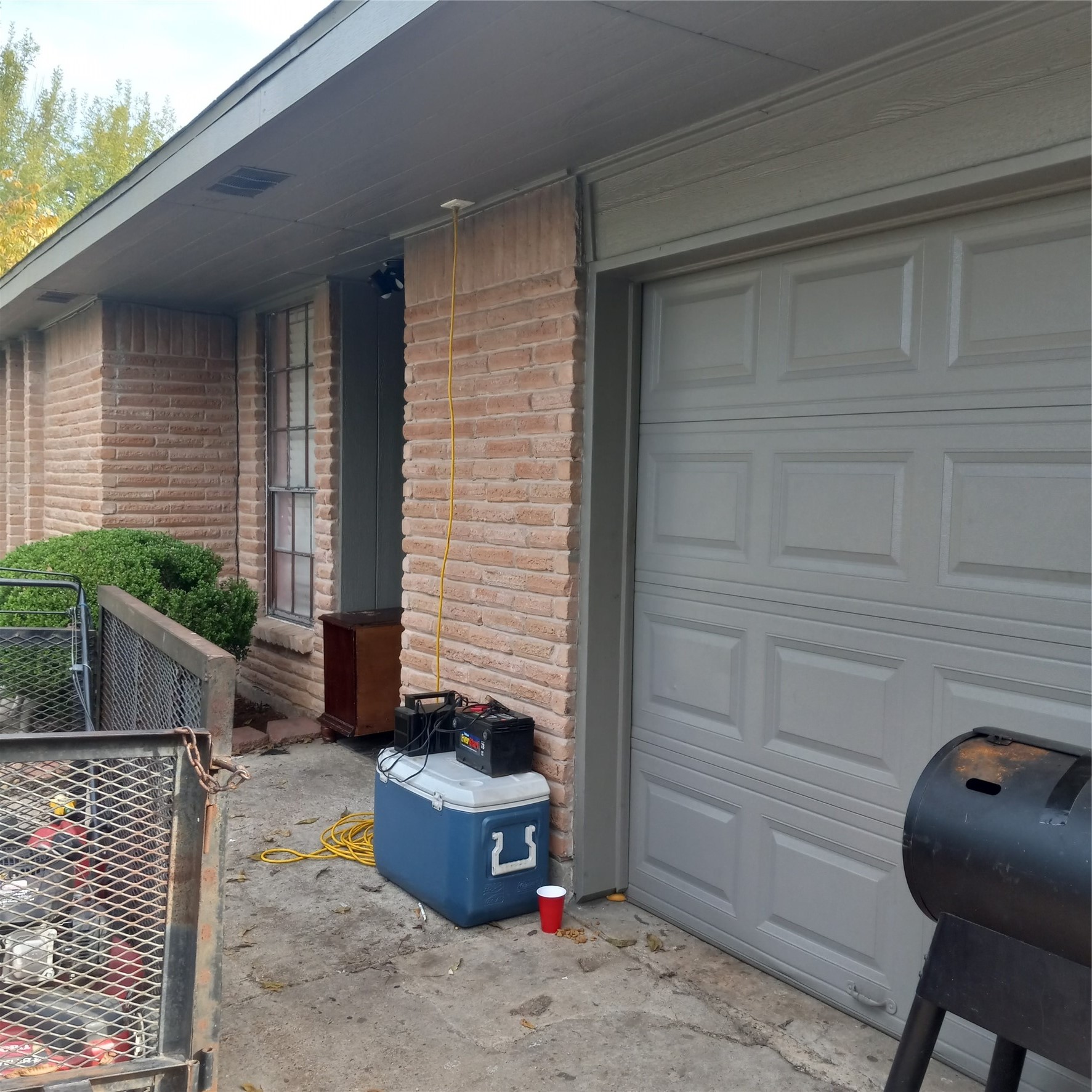 10710 Concho Street Houston, TX 77072 - Photo 4 of 14 Front