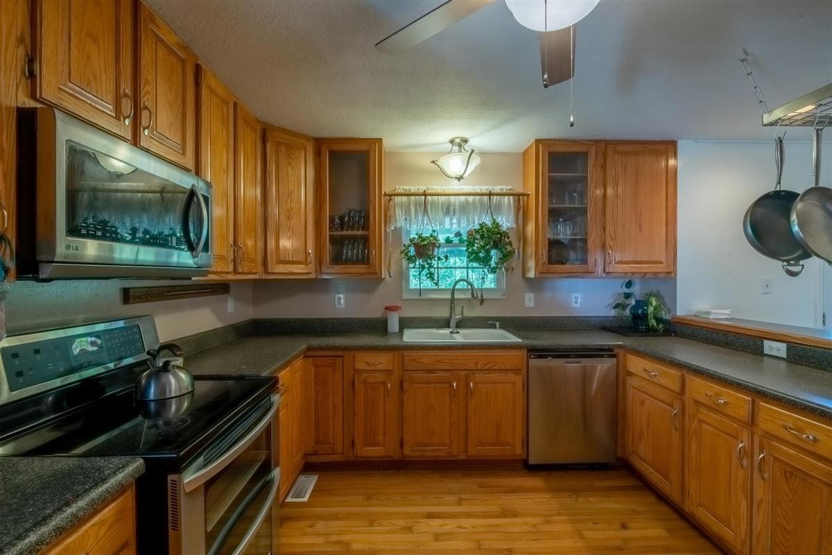 259 Farmer Road Kingston, TN 37763 - Photo 8 of 38 Gallery Image 8