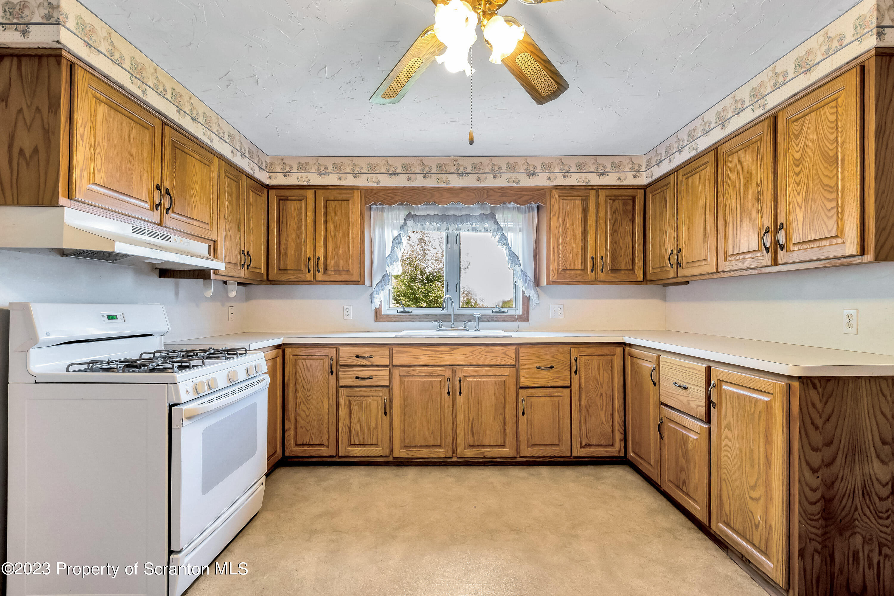 920 Roland Avenue Scranton, PA 18504 - Photo 7 of 20 Gallery Image 7