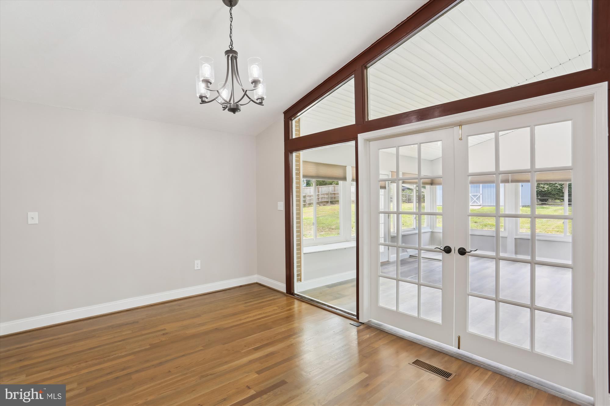 24404 Welsh Road Gaithersburg, MD 20882 - Photo 15 of 84 Gallery Image 15