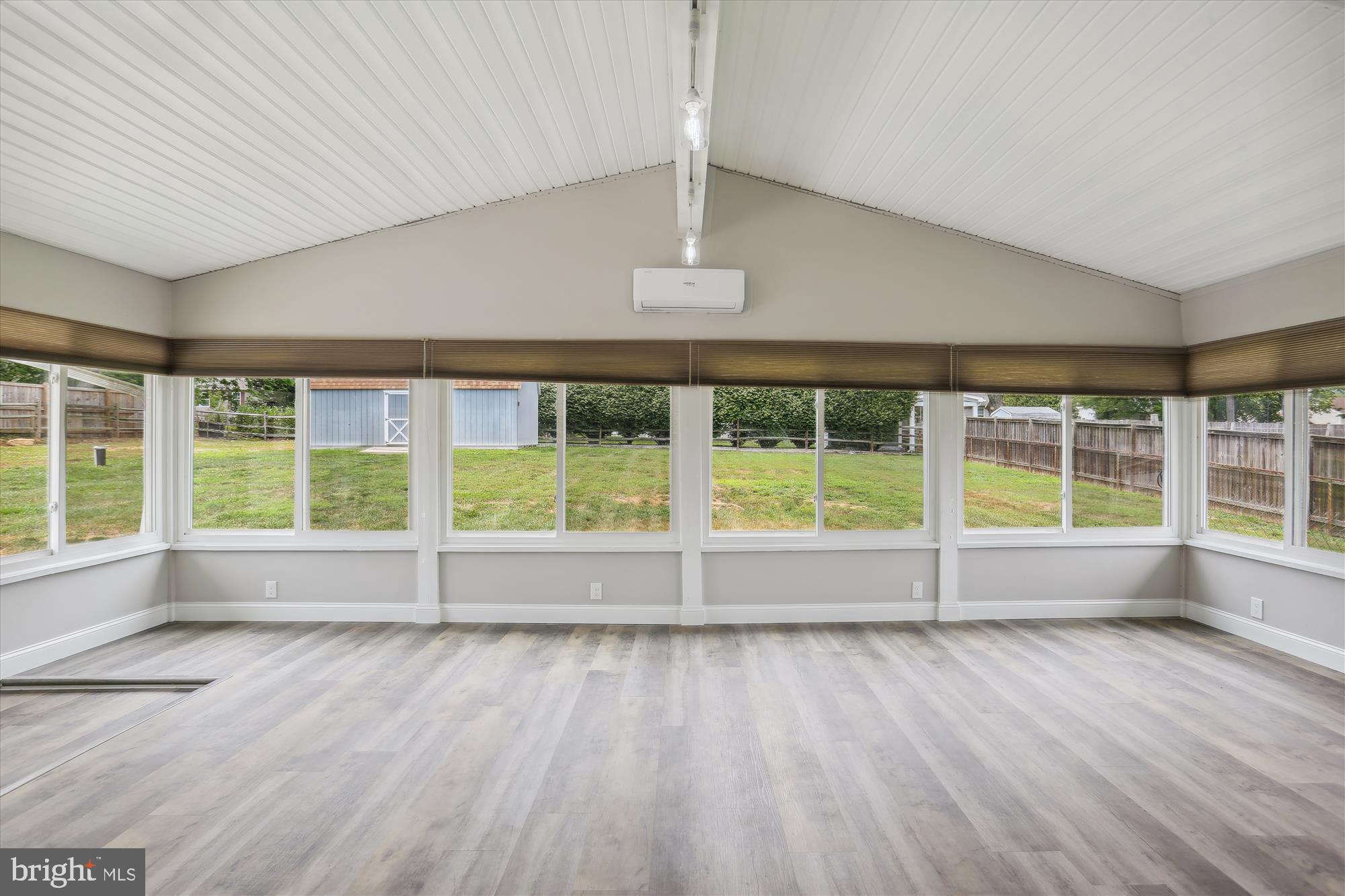 24404 Welsh Road Gaithersburg, MD 20882 - Photo 16 of 84 Gallery Image 16