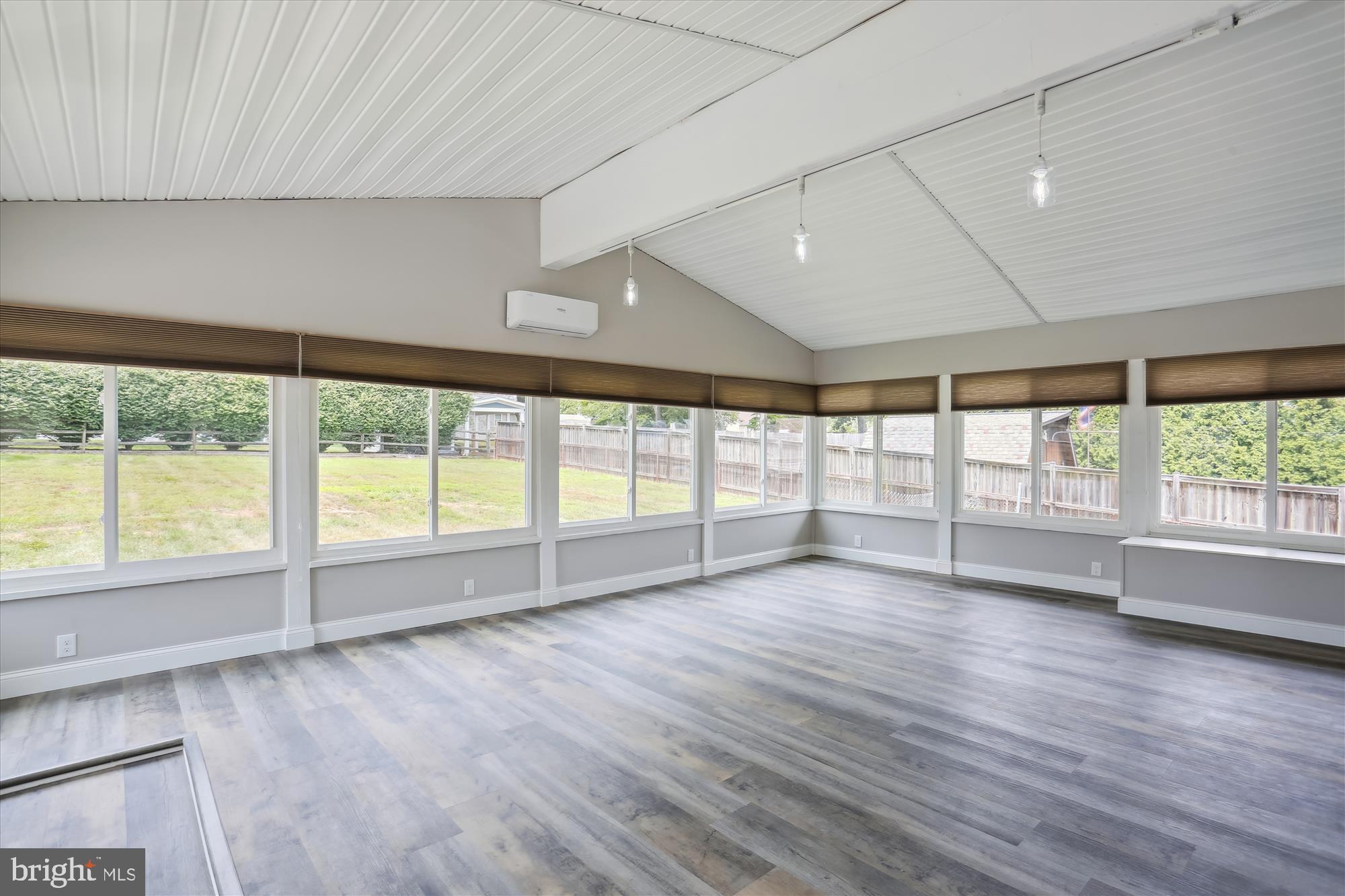 24404 Welsh Road Gaithersburg, MD 20882 - Photo 20 of 84 Gallery Image 20