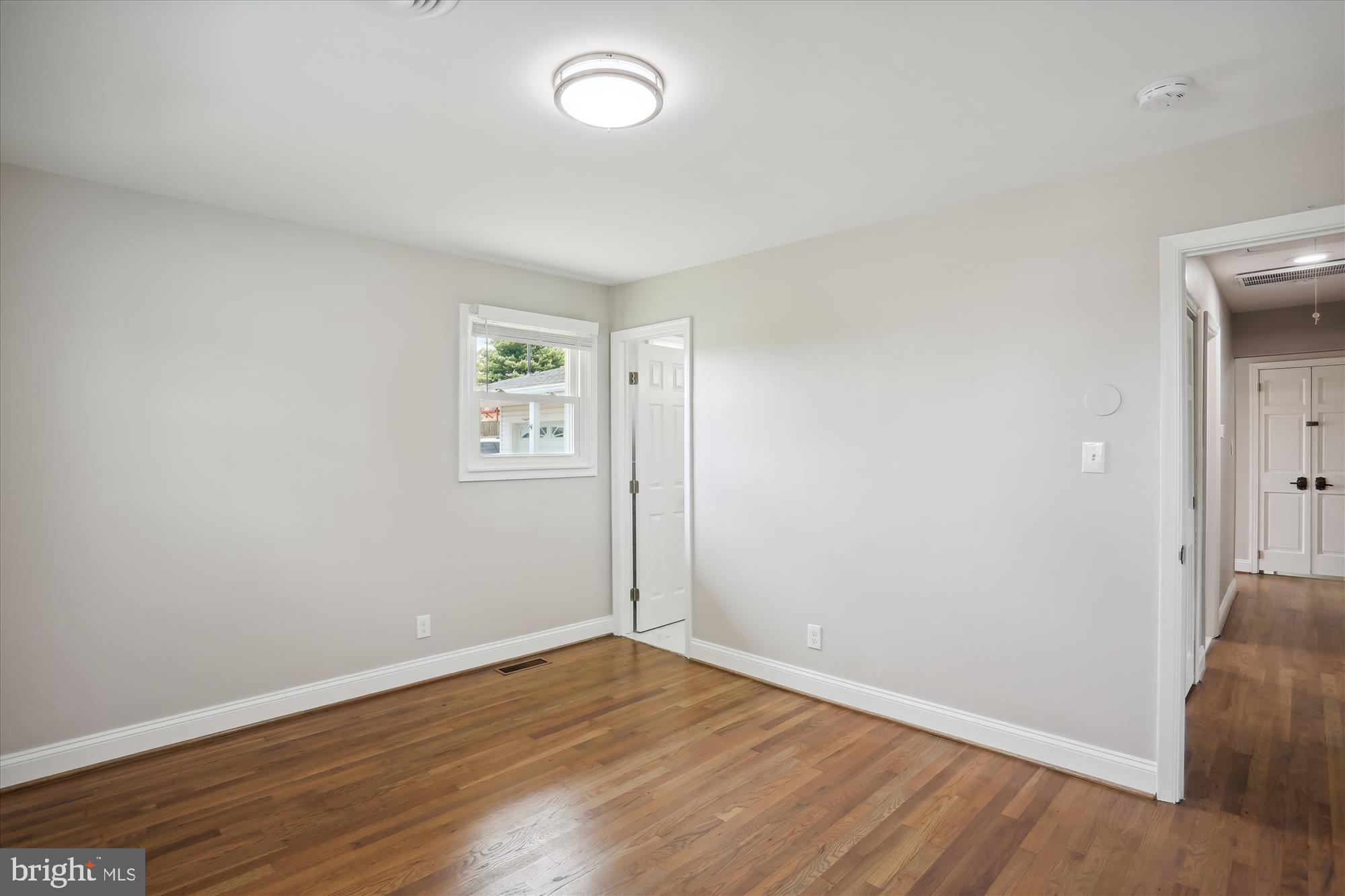 24404 Welsh Road Gaithersburg, MD 20882 - Photo 38 of 84 Gallery Image 38