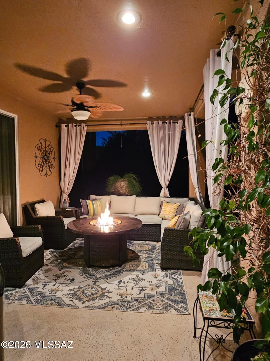 3130 West Star Ranch Trail Tucson, AZ 85742 - Photo 38 of 44 a room with furniture and a potted plant
