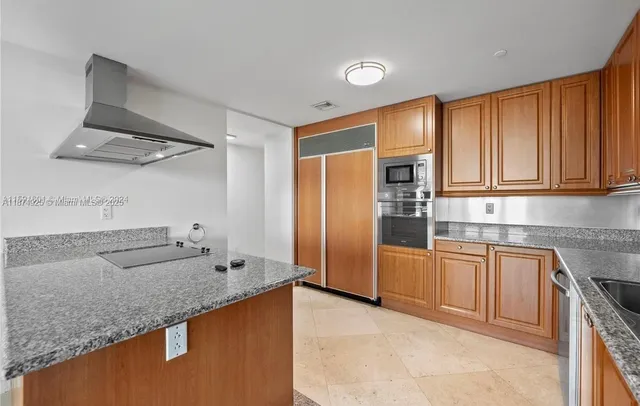 $3,250,000 | 1643 Brickell Avenue, Unit 1002, Miami, FL 33129