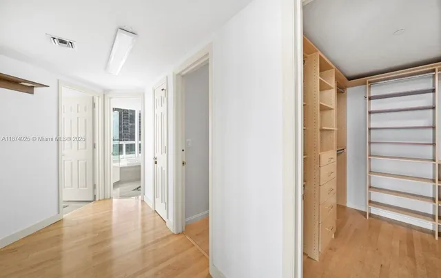 $3,250,000 | 1643 Brickell Avenue, Unit 1002, Miami, FL 33129