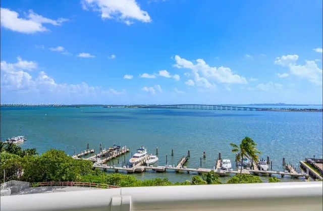 $3,250,000 | 1643 Brickell Avenue, Unit 1002, Miami, FL 33129