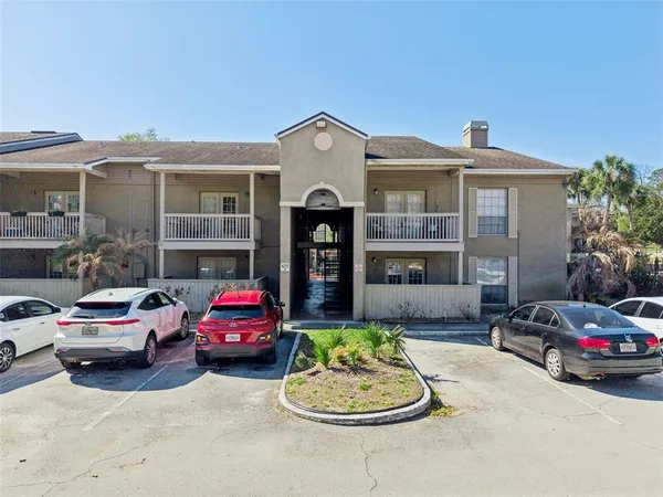 $115,000 | 425 Wymore Road, Unit 201, Altamonte Springs, FL 32714