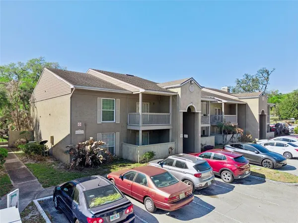 $99,000 | 425 Wymore Road, Unit 201, Altamonte Springs, FL 32714