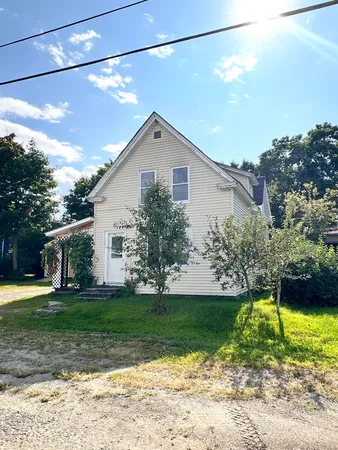 $116,500 | 122 Knox Street, Millinocket, ME 04462