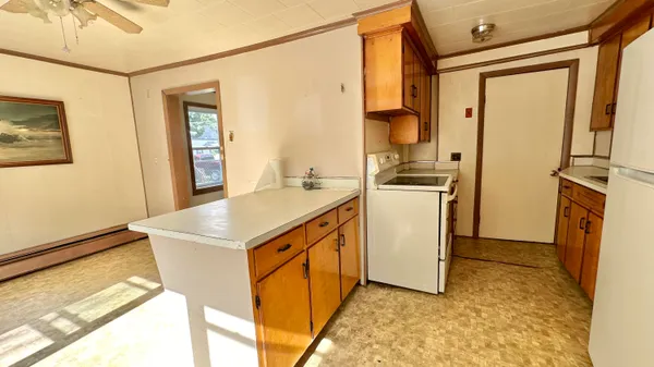 $116,500 | 122 Knox Street, Millinocket, ME 04462