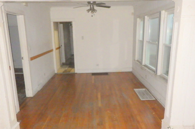 524 East 90th Street Chicago, IL 60619 - Photo 5 of 15 a view of a hallway with a white walls