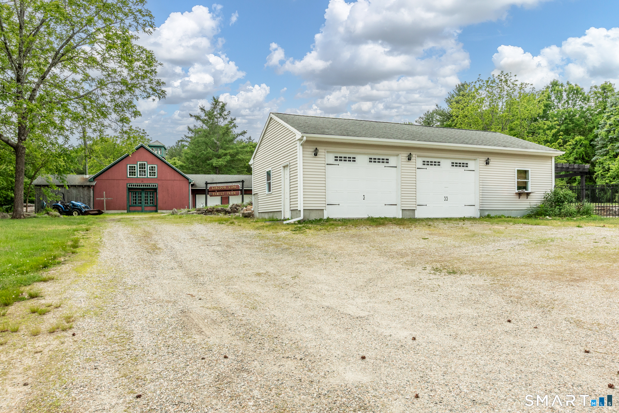 651 Cook Hill Road Killingly, CT 06239 - Photo 3 of 40