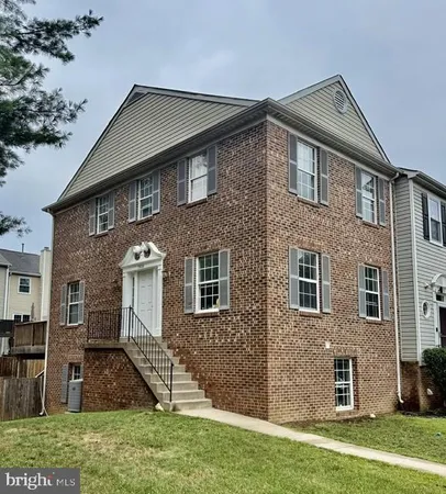 $3,150 | 7925 Gunston Woods Place, Lorton, VA 22079