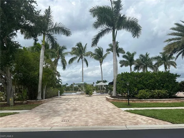 $535,000 | 4489 Southern Breeze Drive, Naples, FL 34114
