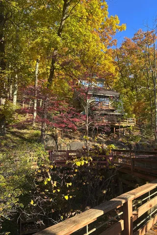 a view of residential houses