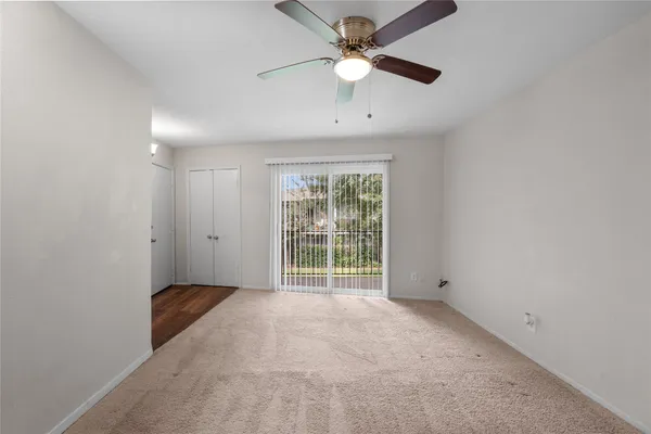 $1,100 | 102 Strand Street, Unit 4, Galveston, TX 77550