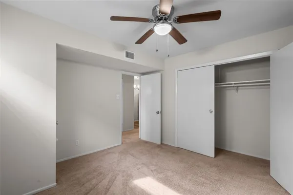 $1,075 | 102 Strand Street, Unit 4, Galveston, TX 77550