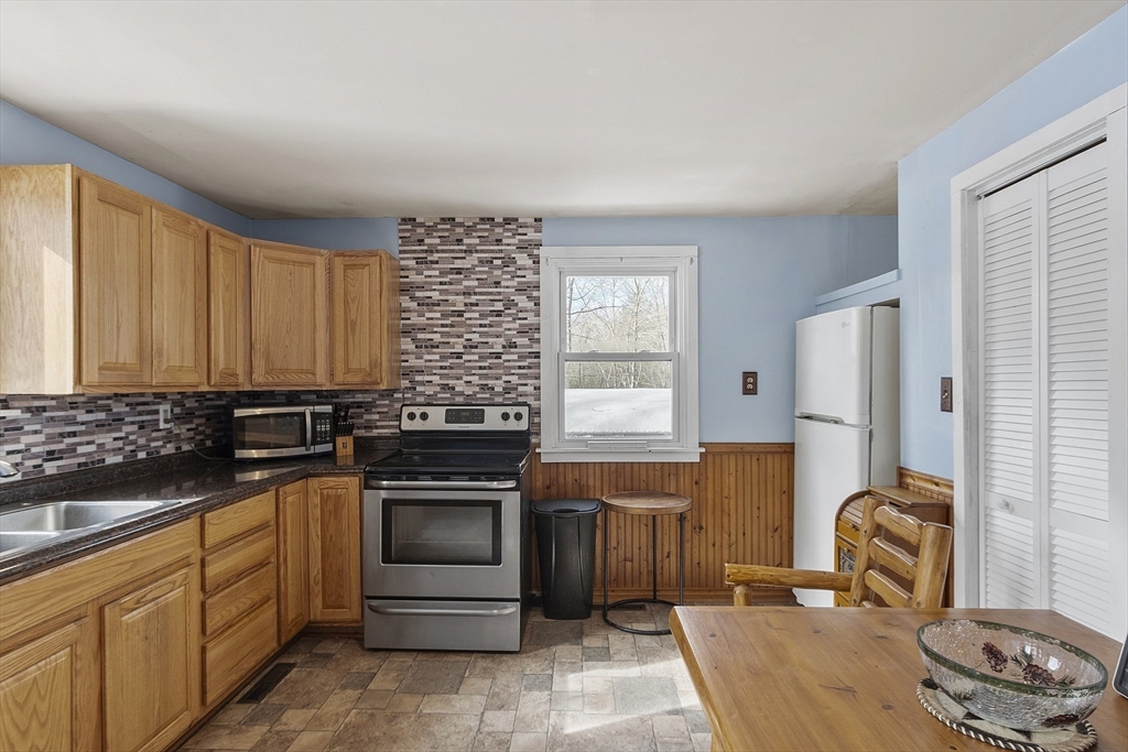 72 Amherst Road Belchertown, MA 01007 - Photo 6 of 33 Gallery Image 6