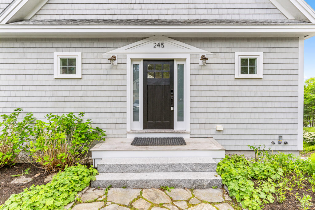 245 Littlejohn Road Yarmouth, ME 04096 - Photo 5 of 58 DSC09902