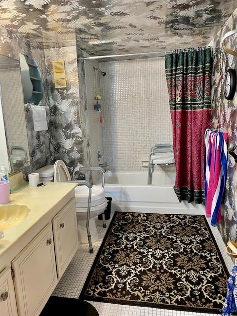 6100 Northwest 2nd Avenue, Unit 222 Boca Raton, FL 33487 - Photo 6 of 9 Main Bath