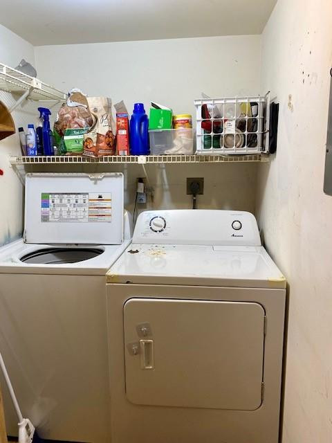 6100 Northwest 2nd Avenue, Unit 222 Boca Raton, FL 33487 - Photo 7 of 9 Laundry area