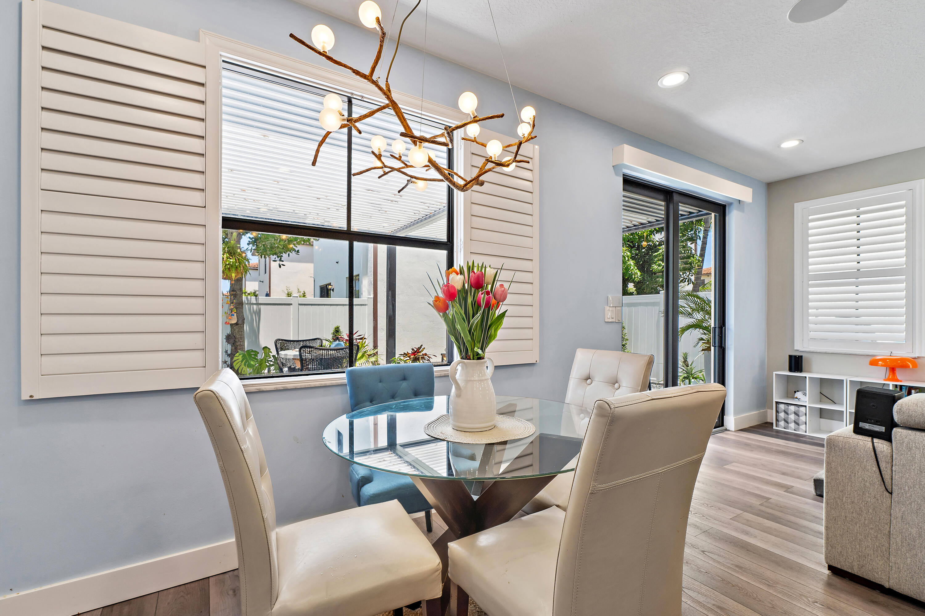 6024 Pine Tree Way Riviera Beach, FL 33410 - Photo 15 of 35 Breakfast Nook