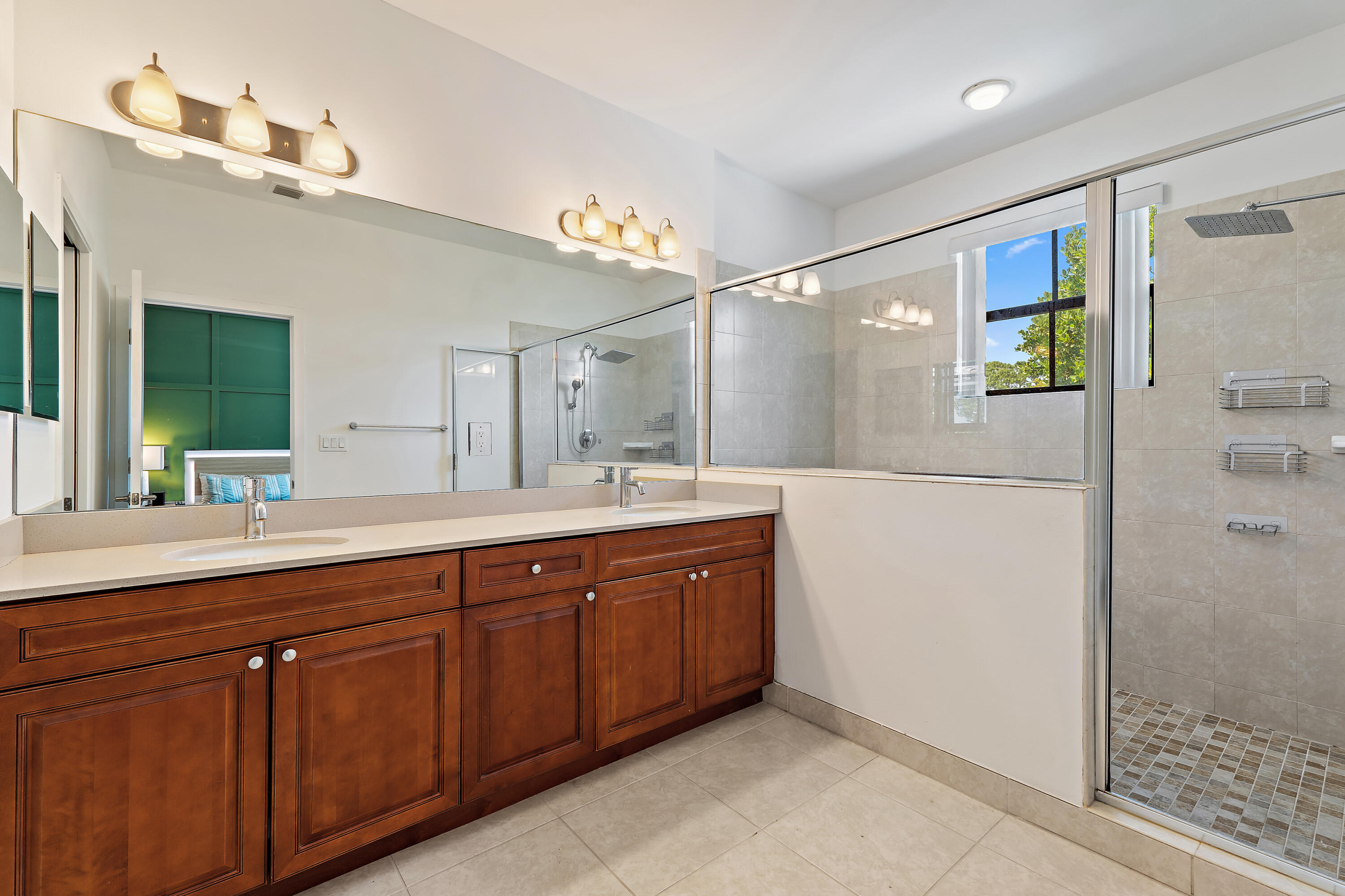 6024 Pine Tree Way Riviera Beach, FL 33410 - Photo 21 of 35 Primary