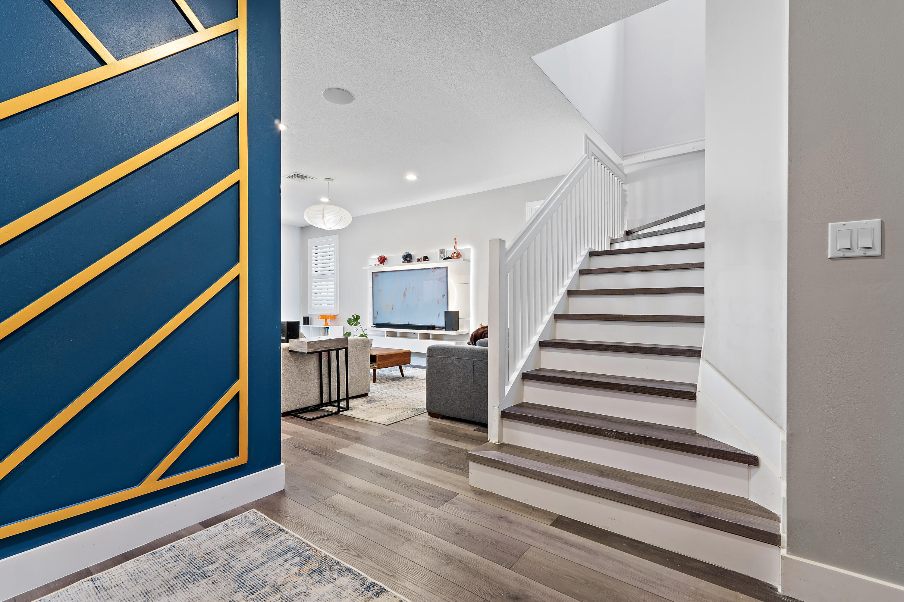 6024 Pine Tree Way Riviera Beach, FL 33410 - Photo 5 of 35 First Floor