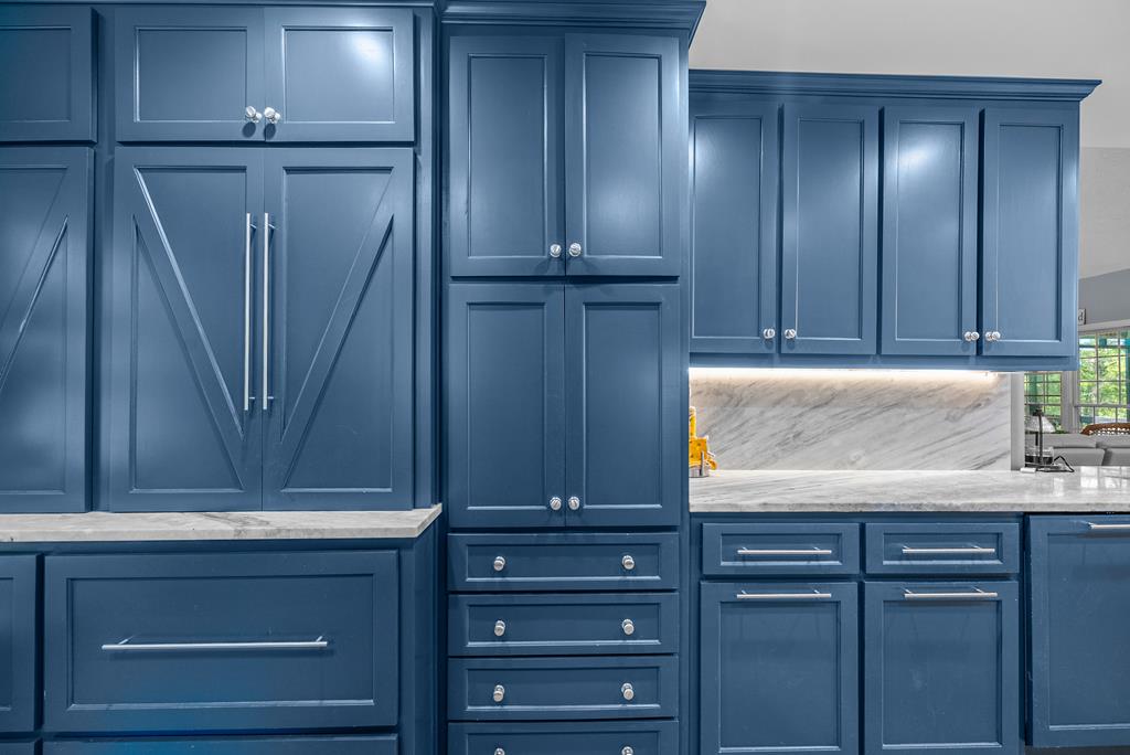 235 Epps Road Box Springs, GA 31801 - Photo 5 of 93 Custom cabinets w/ marble tops/backsplash