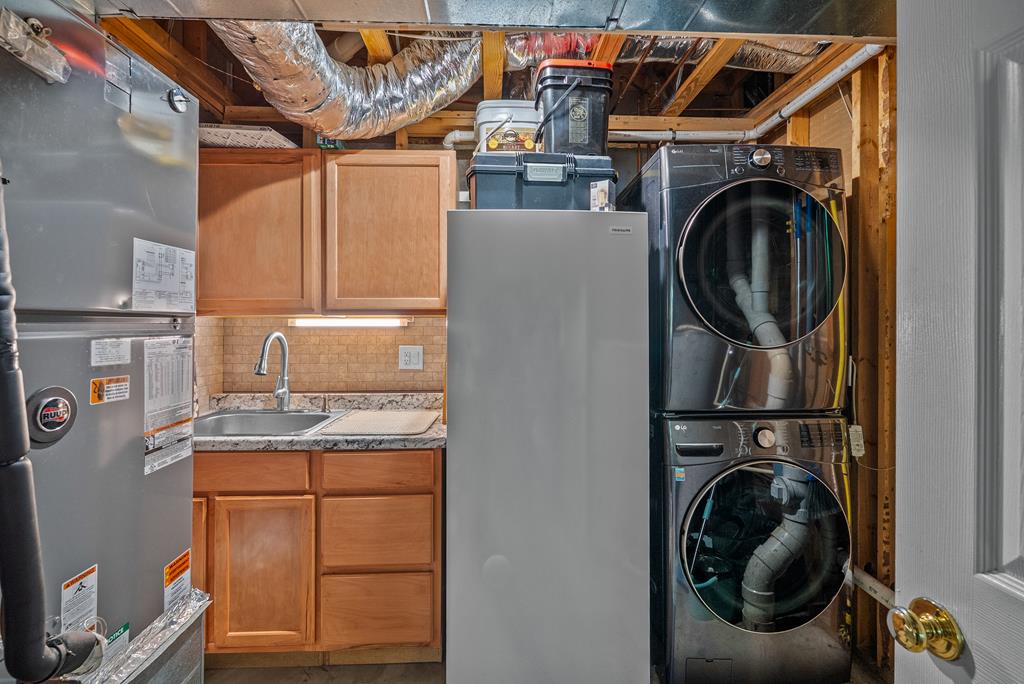 235 Epps Road Box Springs, GA 31801 - Photo 53 of 93 a utility room with dryer and washer