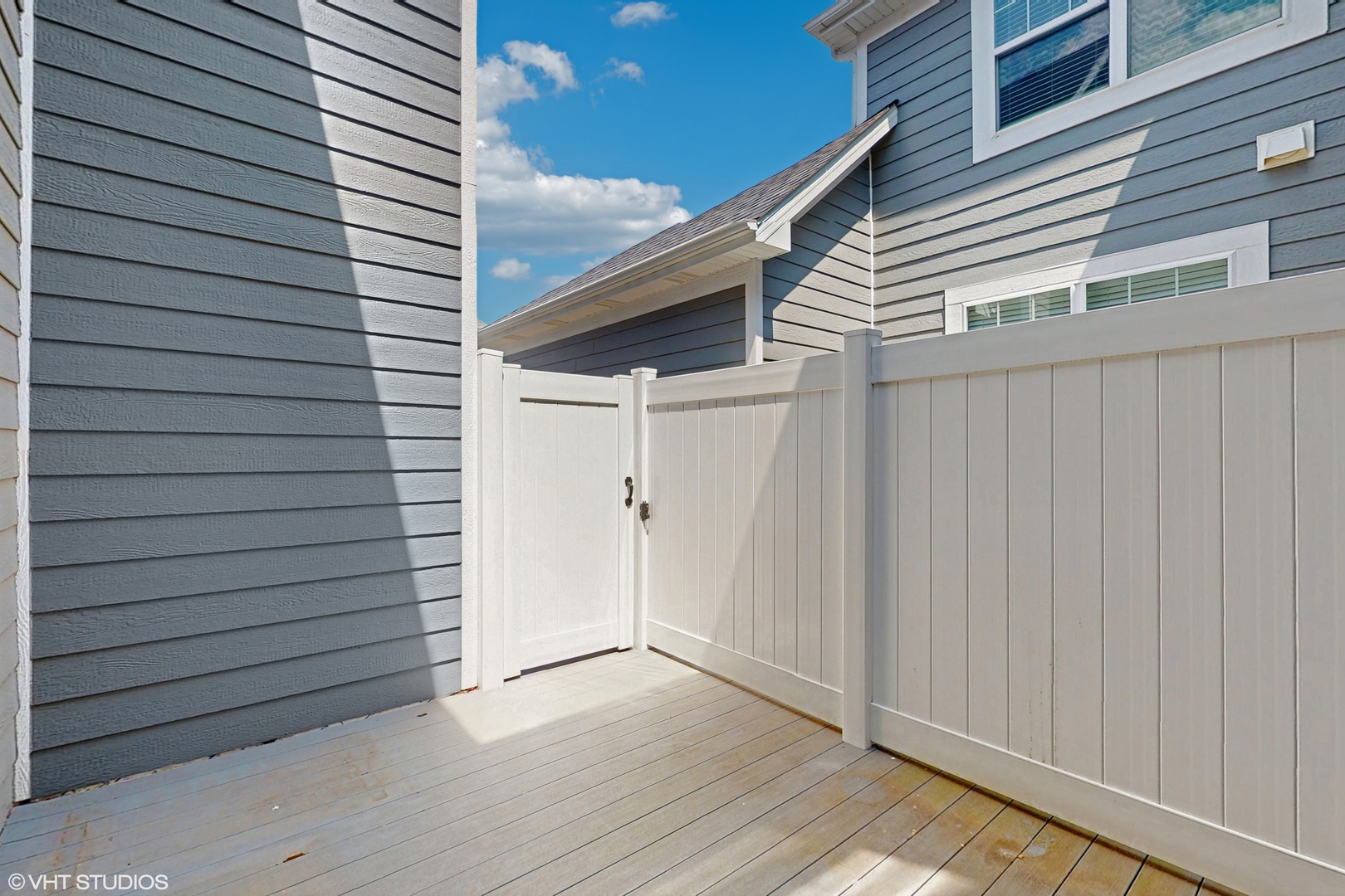 268 Hoffmann Drive, Unit 268 Buffalo Grove, IL 60089 - Photo 35 of 37 a view of front door and porch