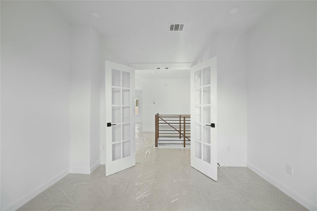 2121 Oak Haven Court Garland, TX 75044 - Photo 28 of 38