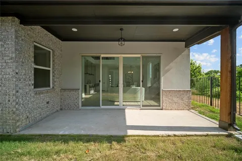 a picture of a glass window