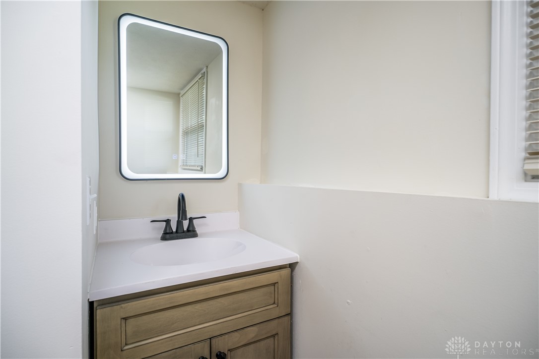 13864 Friend Road Germantown, OH 45327 - Photo 23 of 34 Gallery Image 23