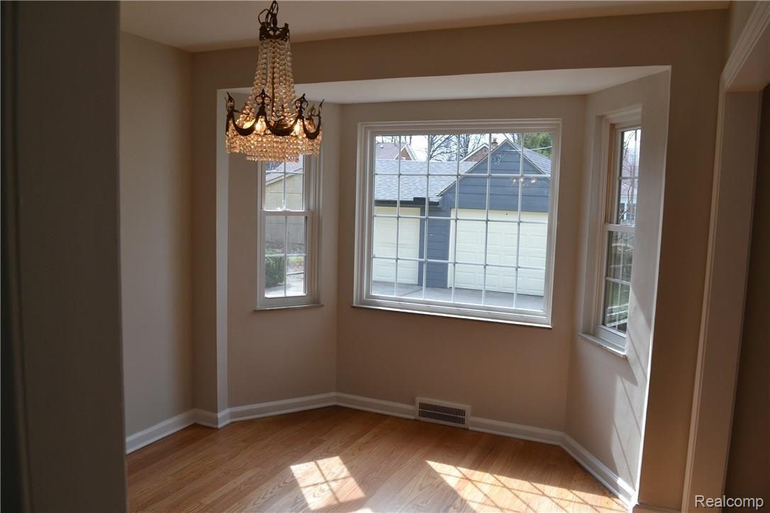 Greenview Dining Room.JPG