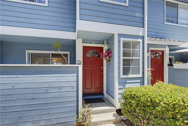 $588,000 | 26119 Frampton Avenue, Unit F, Harbor City, CA 90710