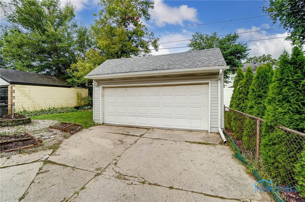 3919 Grantley Road Toledo, OH 43613 - Photo 38 of 38 Photo 38