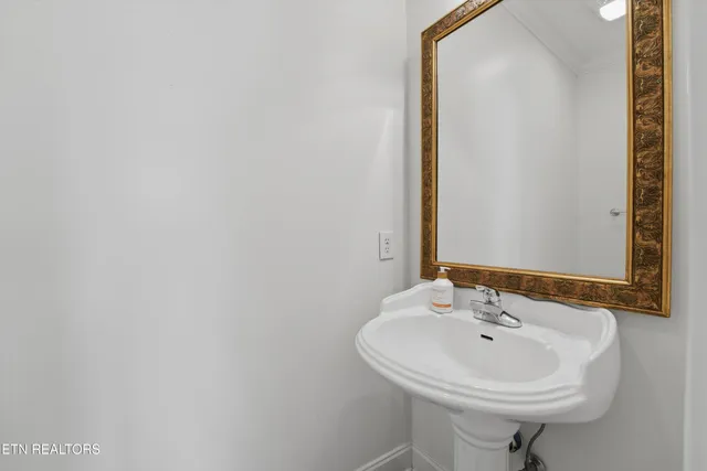 $700,000 | 1135 Evelyn Mae Way, Knoxville, TN 37923